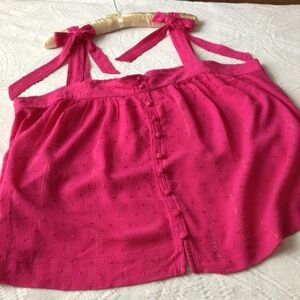 Summer top with buttons and bows